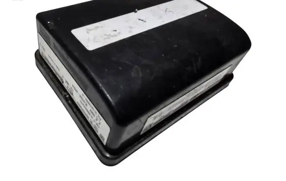 Mercedes-Benz E W212 Distronic sensor radar 202YK0724679 2009DJ2479 4135AARS3A