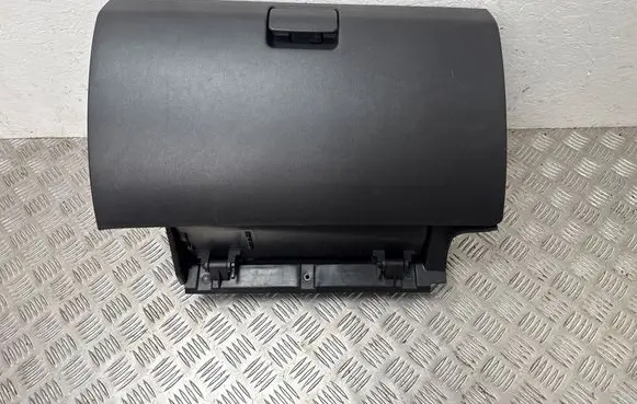 Chevrolet Captiva Glove box 96630050