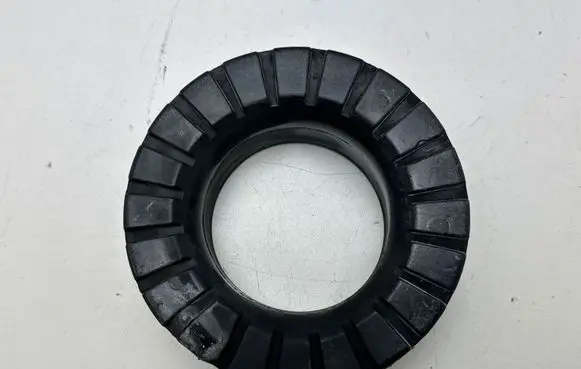 Ford Mustang VI Rear coil spring rubber mount DG9C5599AXC