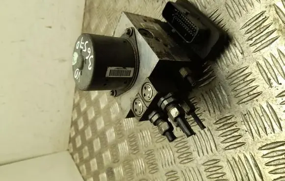 Jeep Grand Cherokee ABS Pump 68207920AF