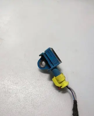 Volkswagen Jetta VI Airbag deployment crash/impact sensor 5K0959351A 5WK44270