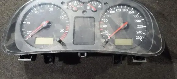 Volkswagen Golf IV Speedometer (instrument cluster) 1j0920802g 02636180233