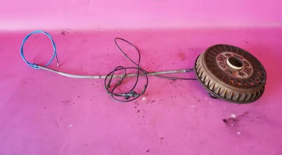 Renault Twingo III Drum brake (rear) 