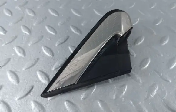 Subaru Outback (BS) Fender end trim 65250AL000