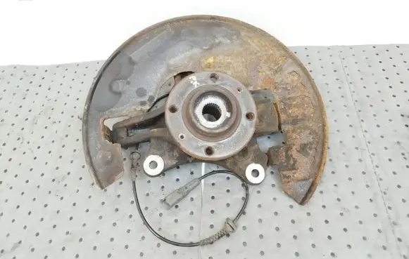Citroen DS5 Front wheel hub