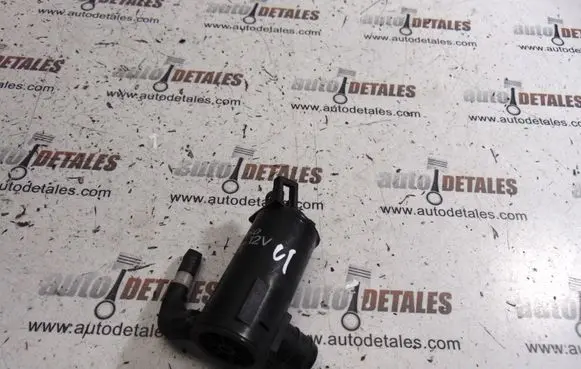 Mitsubishi Outlander Windscreen/windshield washer pump 060210-3500