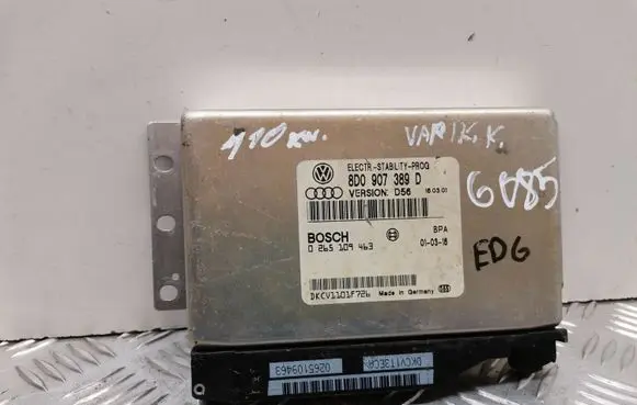 Audi A6 S6 C5 4B Engine control unit/module 8D0907389D