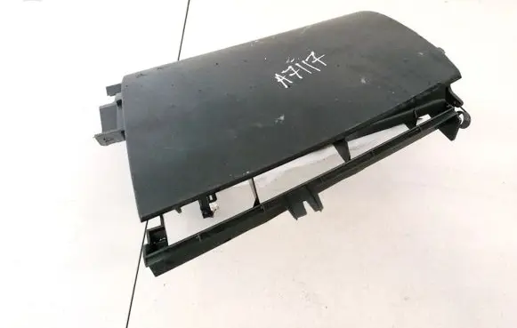 Nissan X-Trail T30 Glove box 68275