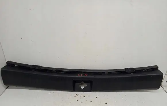 KIA Carens III Trunk/boot sill cover protection