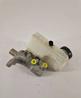 Renault Captur Master brake cylinder 460915125R