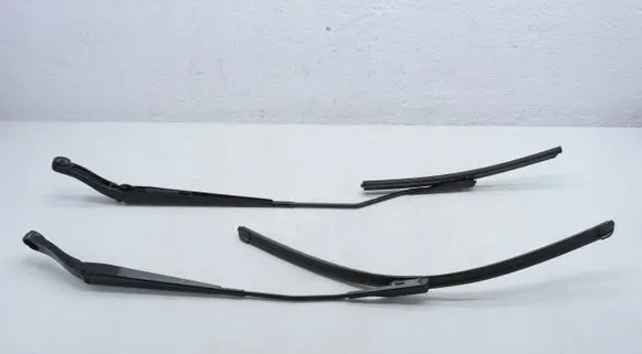 MG ZS Front wiper blade arm 10322678