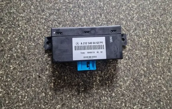 Mercedes-Benz E W212 Comfort/convenience module 2125406462