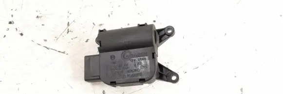 Audi A4 S4 B7 8E 8H Climate control unit 0132801303 663829RD
