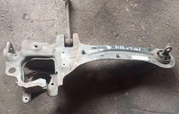 Volvo V40 Rear wheel hub