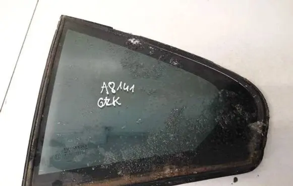 Rear vent window glass
