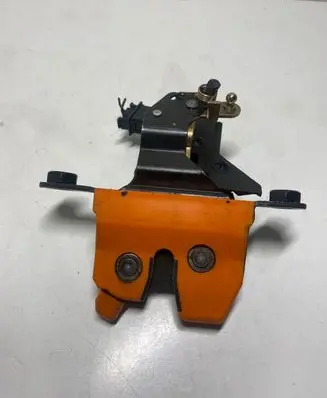 Skoda Octavia Mk1 (1U) Tailgate/trunk/boot lock/catch/latch 1U6827501C