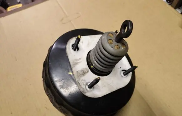 Chrysler PT Cruiser Brake booster P05085524AB