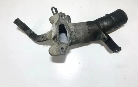 Toyota Avensis Verso Engine coolant pipe/hose
