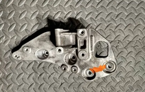 Maserati Ghibli Generator/alternator bracket 286933