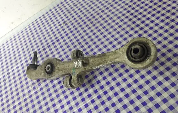 Audi A4 S4 B7 8E 8H Front lower control arm/wishbone