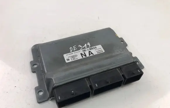 Dacia Sandero Engine control unit/module 237105098S
