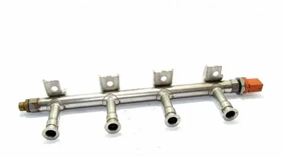 Skoda Yeti (5L) Fuel main line pipe 03F133320C