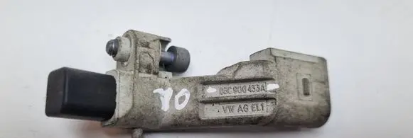 Volkswagen Golf VI Crankshaft position sensor 03C906433A