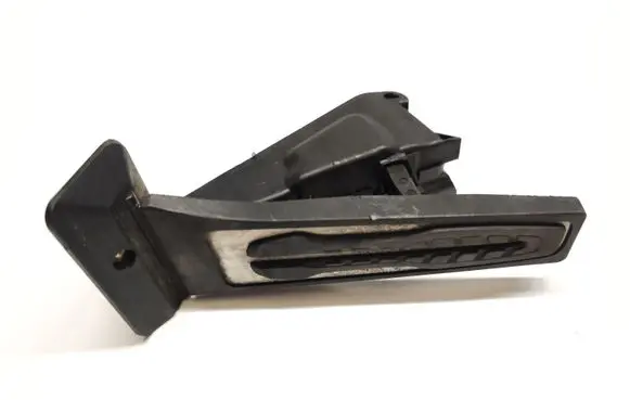 BMW 5 G30 G31 Accelerator throttle pedal 6871053