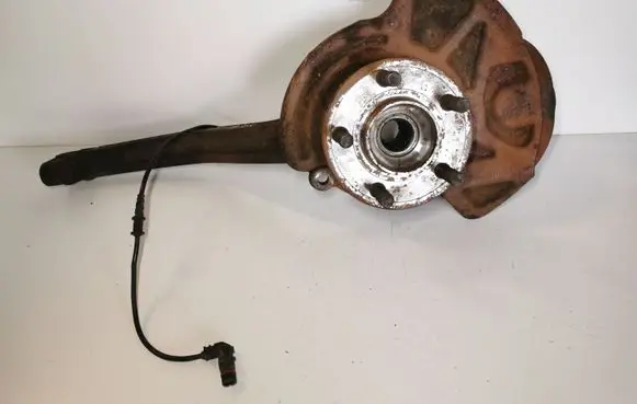 Chrysler 300 - 300C Front wheel bearing hub 