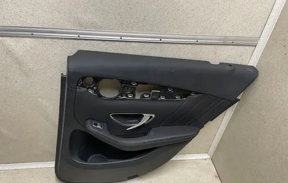 Mercedes-Benz GLC X253 C253 Rear door card panel trim