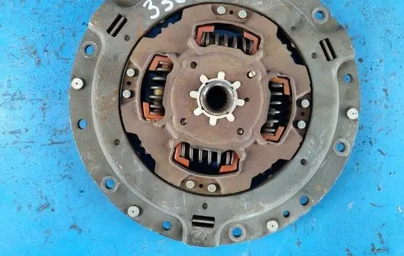 Toyota Prius (XW30) Clutch pressure plate 3127047040