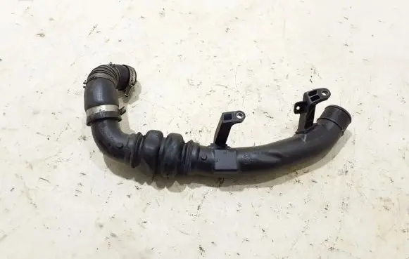 Ford Kuga II Intercooler hose/pipe DS736C646FE