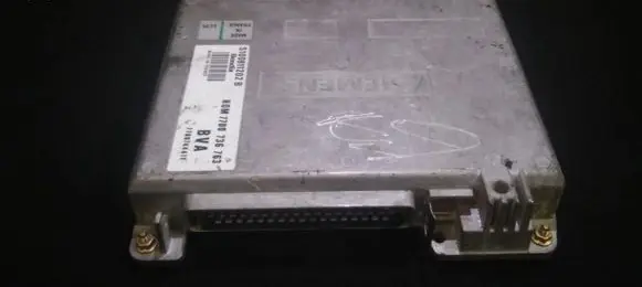 Renault 19 Engine control unit/module 7700744411 hom7700736763