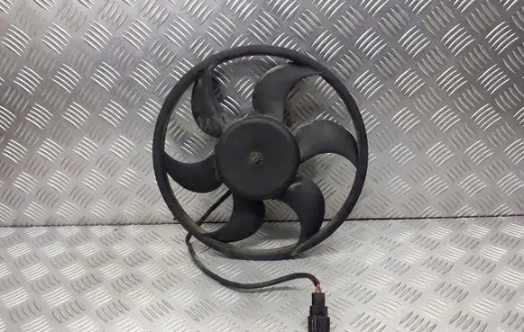Toyota Avensis T220 Electric radiator cooling fan