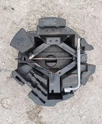 Subaru Forester SH Tool set 97033AG002