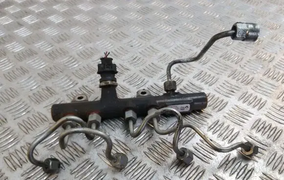 Fuel pressure sensor