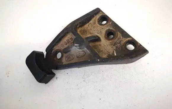 KIA Sorento Engine mounting bracket