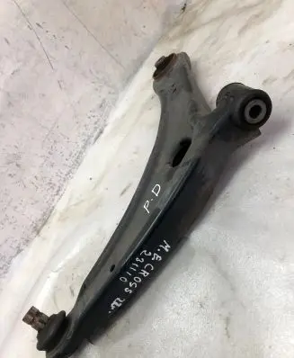 Mitsubishi Eclipse Cross Front lower control arm/wishbone Mn125871