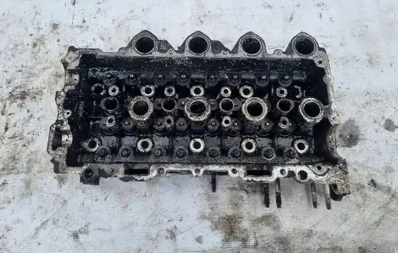 Mazda 3 I Engine head 9655911480