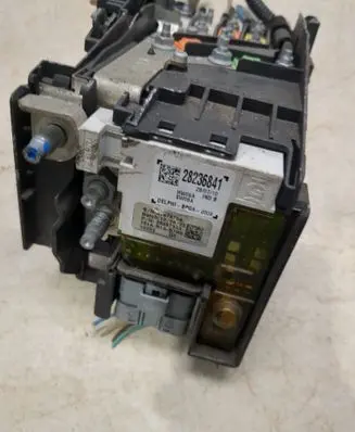 Peugeot 308 Fuse module 97993N02 9666527680