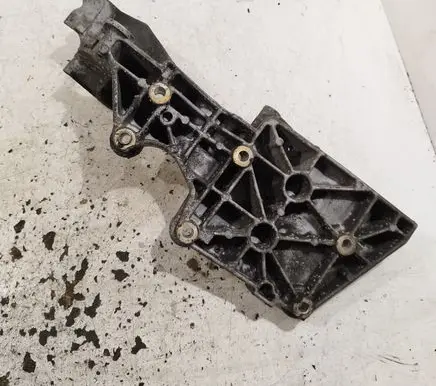 Mitsubishi Outlander A/C compressor mount bracket 03G903143J