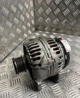 Volkswagen Polo IV 9N3 Generator/alternator