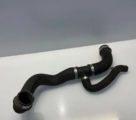 Mercedes-Benz CLS C219 Engine coolant pipe/hose A2115014682 2115014682