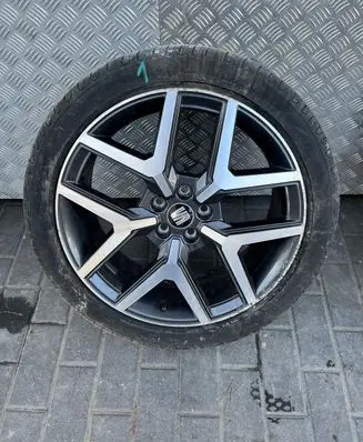 Seat Arona R18 alloy rim 6F9601025B