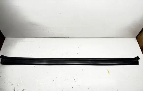 BMW 5 F10 F11 Engine compartment rubber 7206521 51767206521