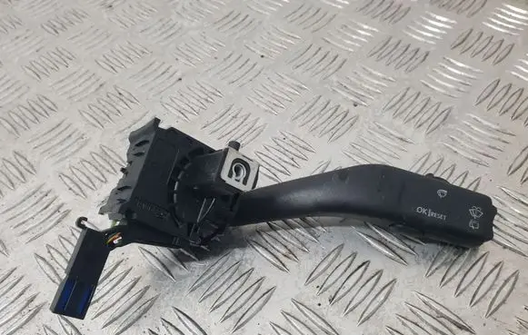 Skoda Octavia Mk2 (1Z) Wiper control stalk 1K0953519A
