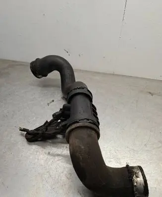 Intercooler hose/pipe
