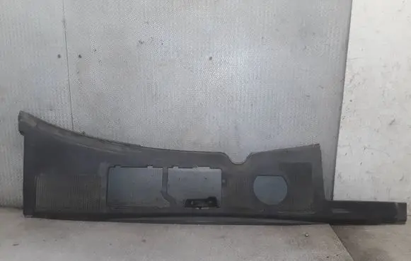 Audi A4 S4 B7 8E 8H Wiper trim 8E1819417B