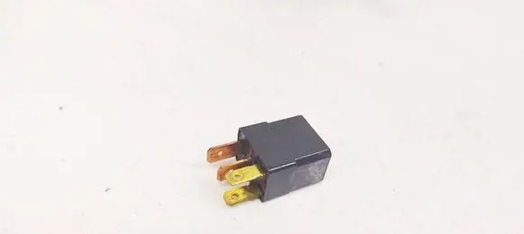 Mazda 5 Other relay ACM33221 UM4667730