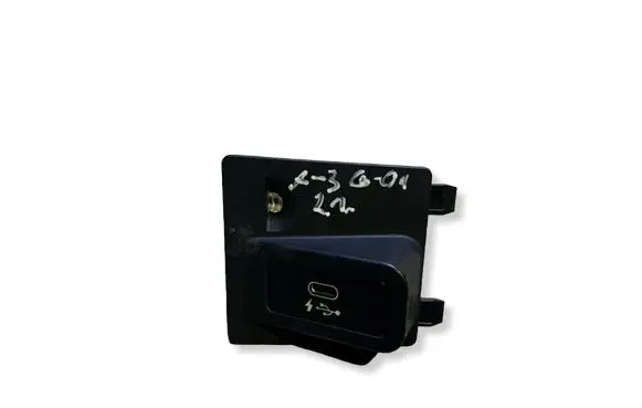 BMW X3 G01 USB socket connector 529701 19163010 8711939